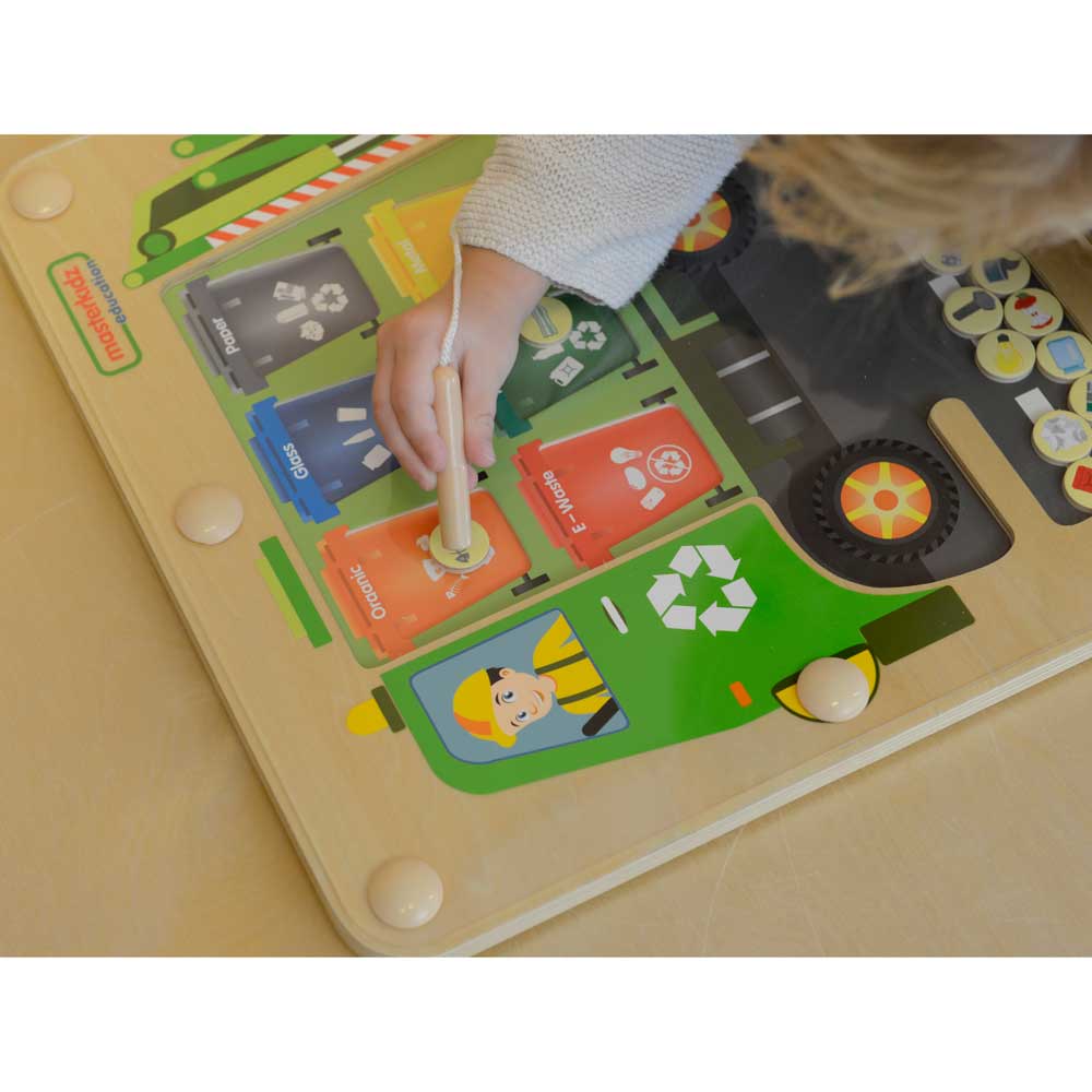 Waste Sorting Recycling Truck