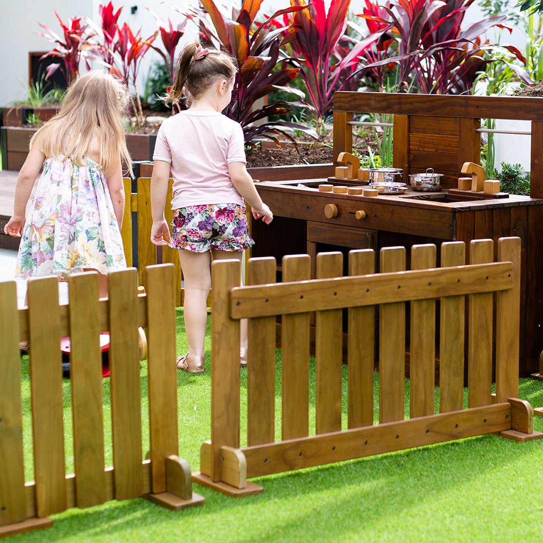 Dark-stained natural preserve finish for weather resistance and longevity.