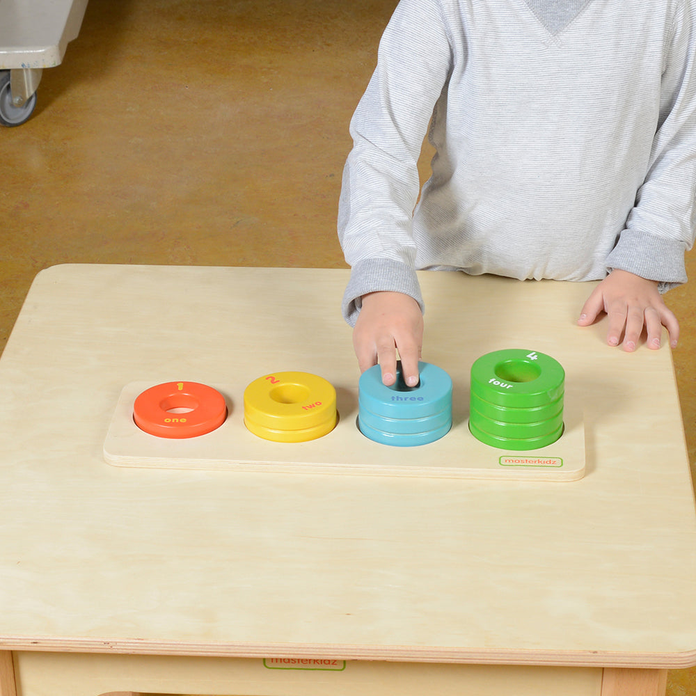 Hands-on addition and subtraction learning with size teaching game