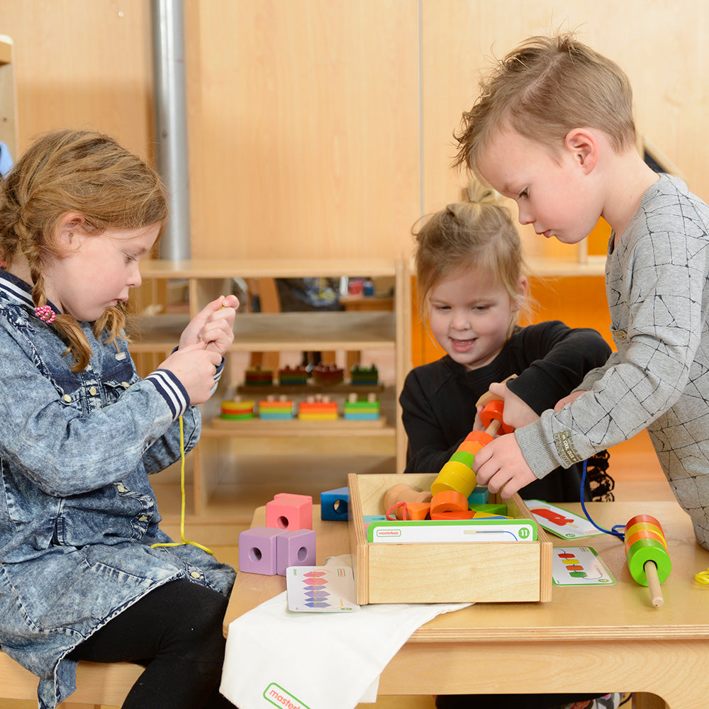 Sorting, counting and logical thinking educational toy for preschool