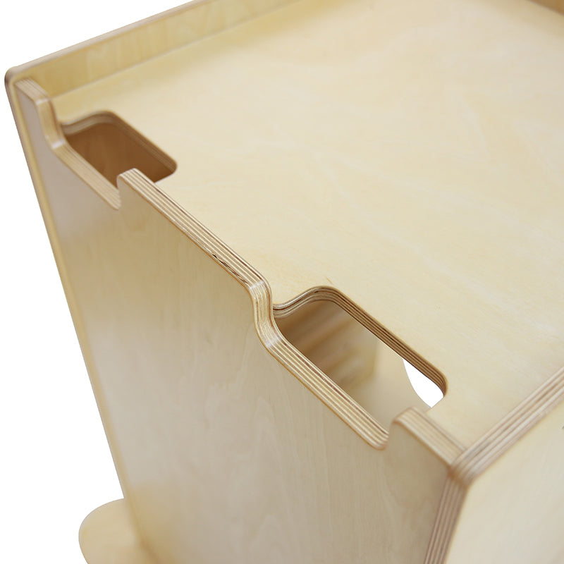 Storage tower holding 9 Masterkidz wall elements