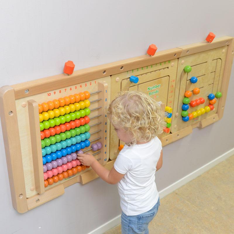 Educational wall board for kids