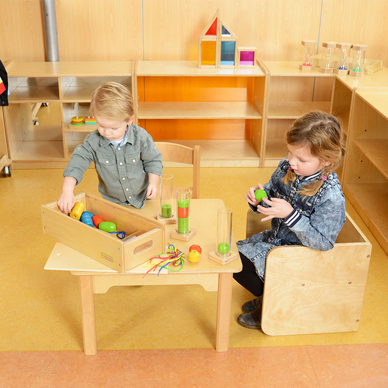 Fine motor skills and hand-eye coordination toy – Masterkidz Lace n' Stack Beads