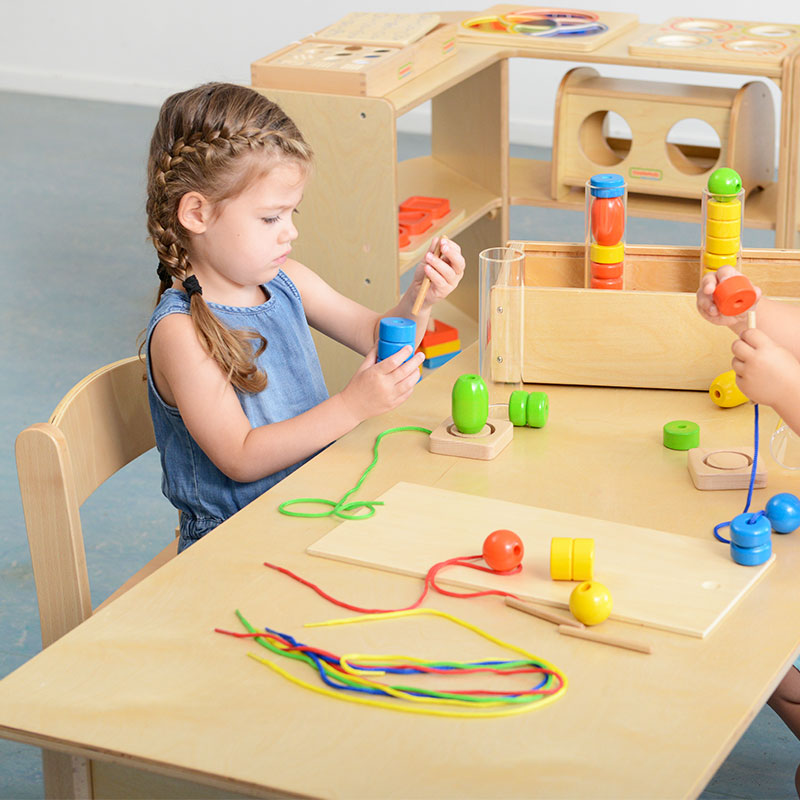 Early STEM learning toy for preschoolers – Masterkidz stacking beads