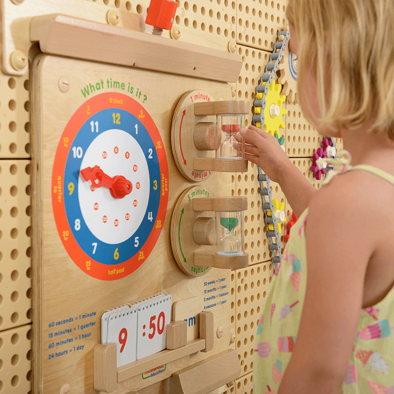 Montessori wall panel for kids