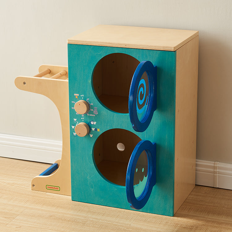 Front-loading kids’ play washing machine with transparent window.