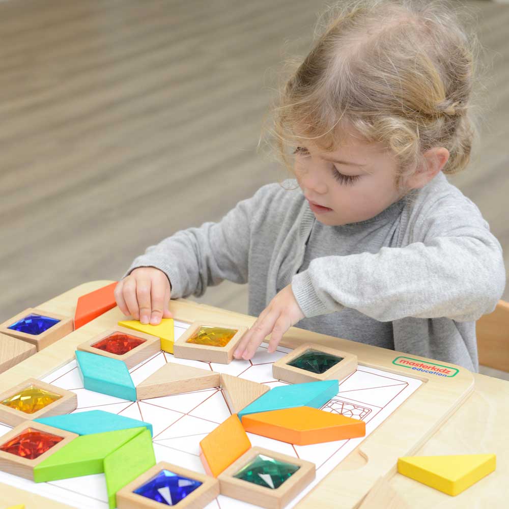 Isometric shape learning tiles activity for kindergarten