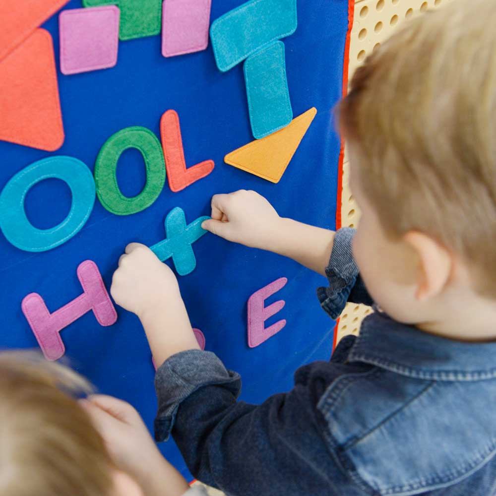 Velcro Uppercase Alphabet 26 Piece Set