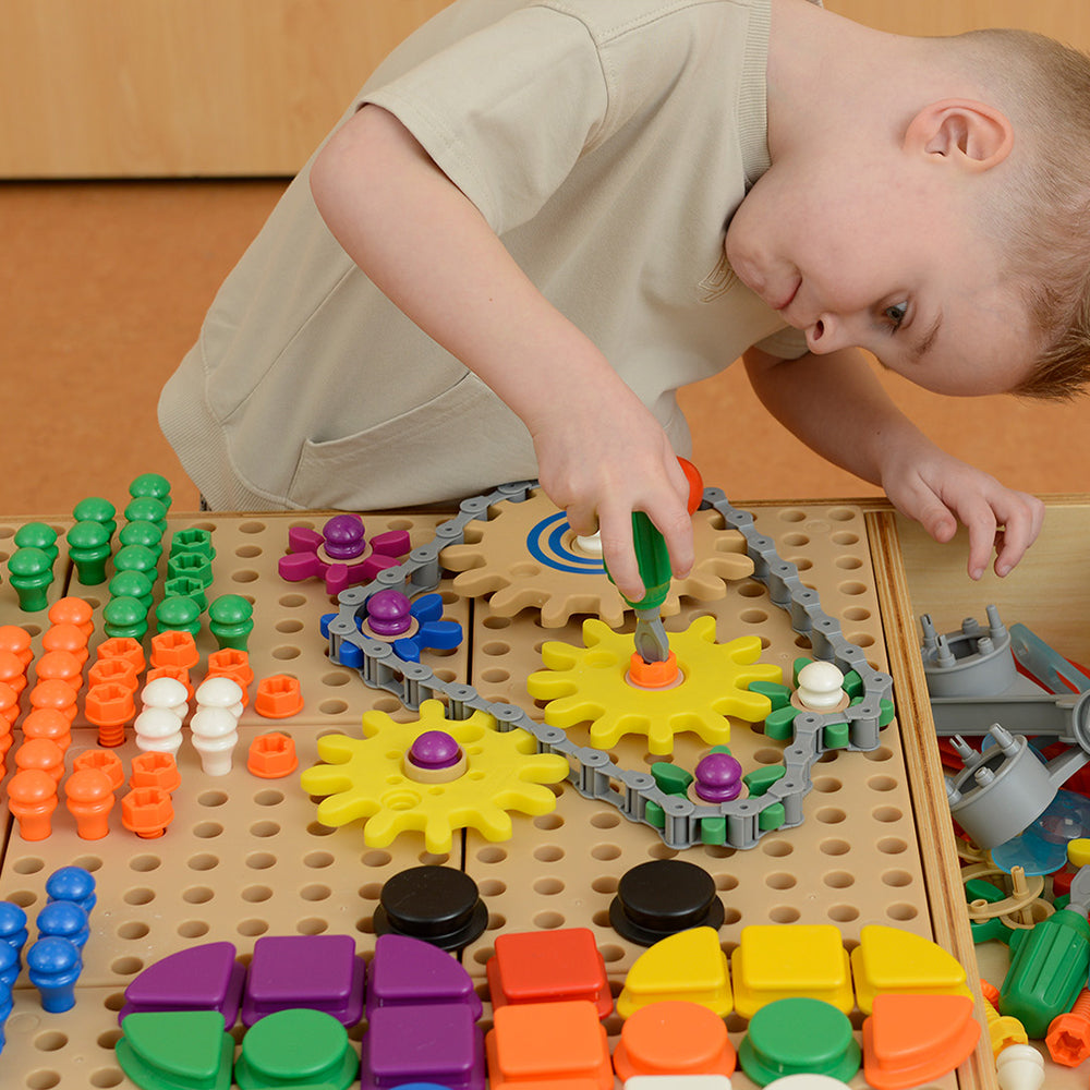 STEM Table Starter Set encourages science, engineering, and problem-solving