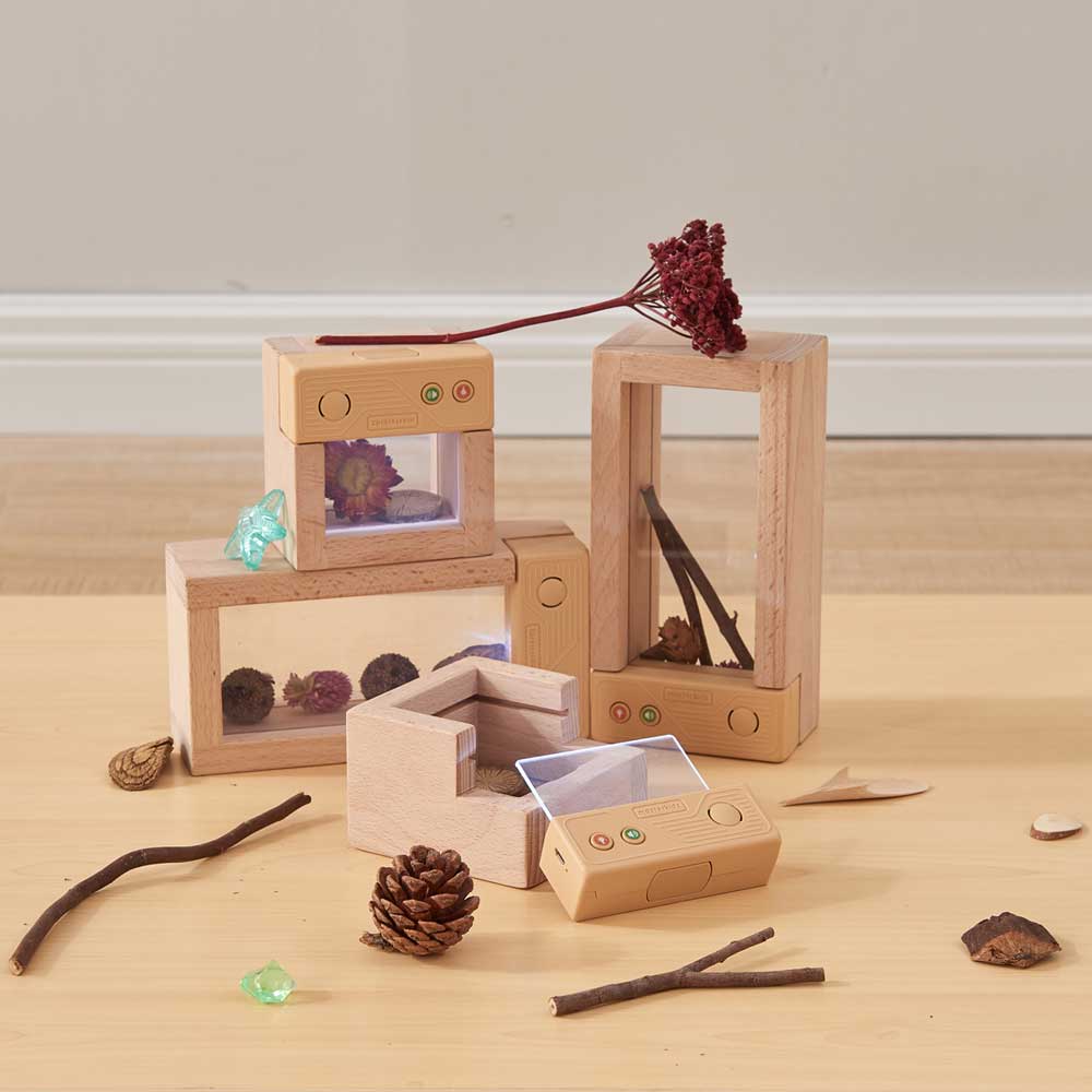 Rechargeable learning blocks with recording and playback buttons