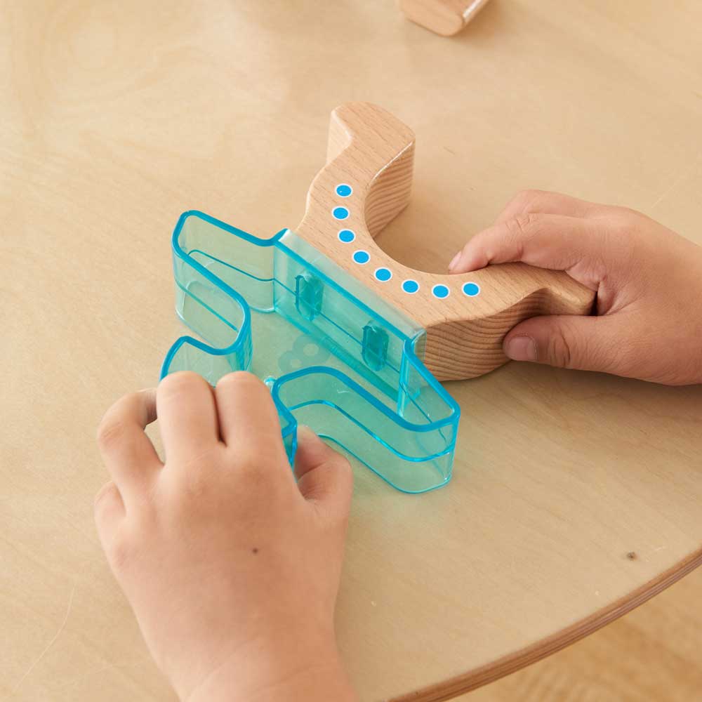 Number and dot matching activity with detachable stacking blocks