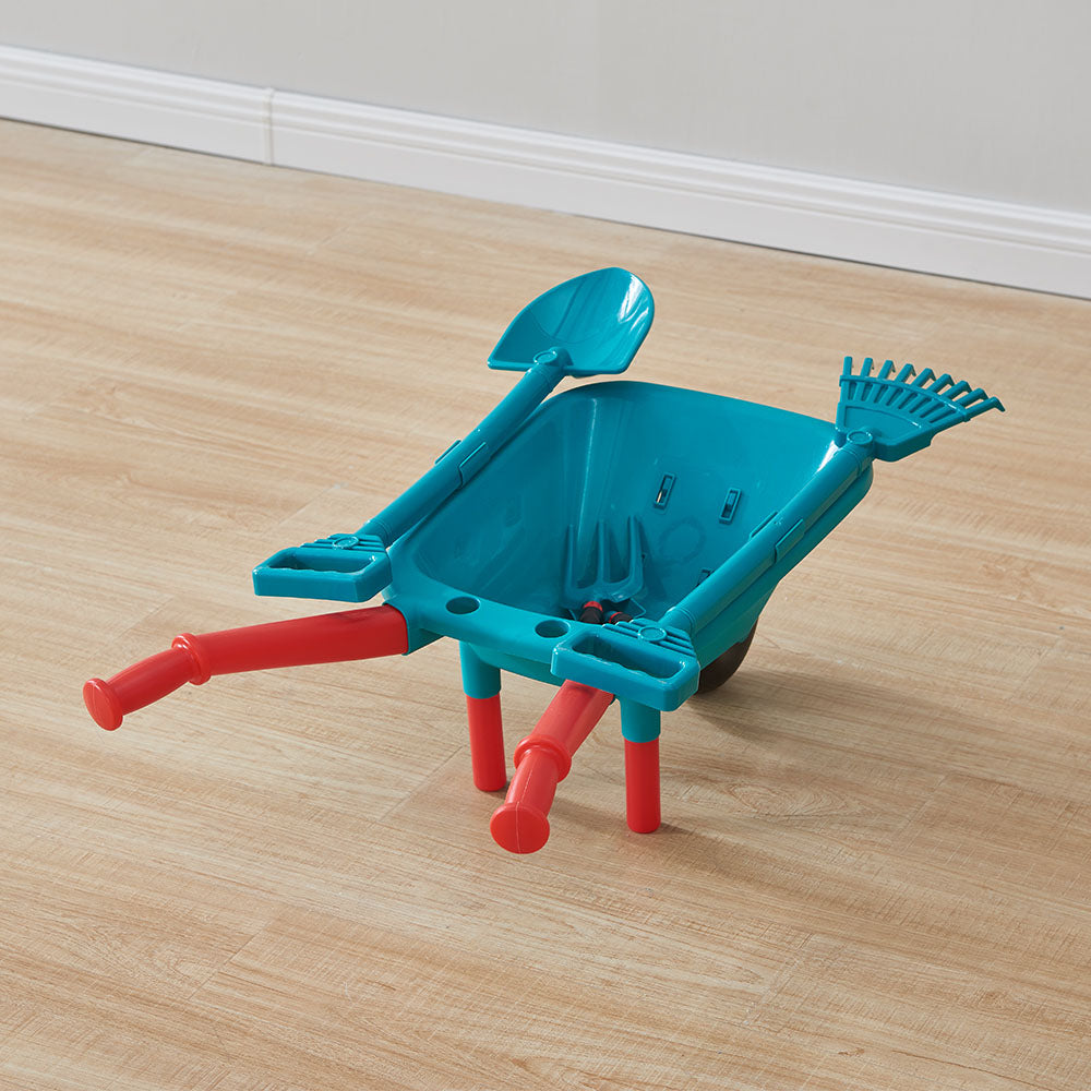 Children role-playing planting and cultivating vegetables using the set.