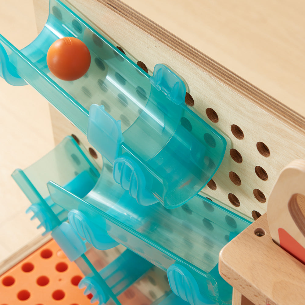 Preschoolers constructing ball-run tracks on the 630L workbench.