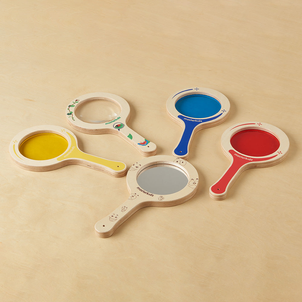 Encourages colour mixing experiments and visual discovery.