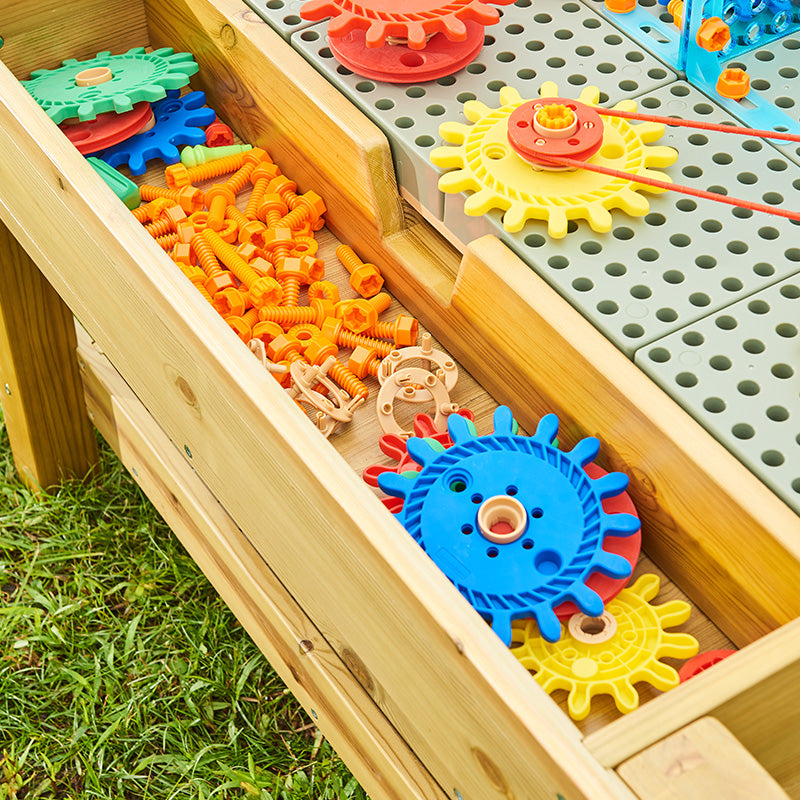 1200L Outdoor STEM Table