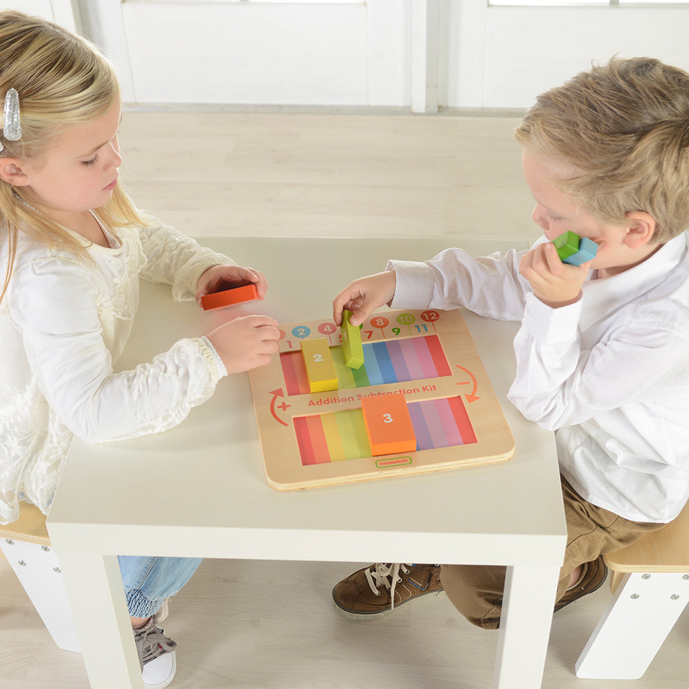 Early numeracy learning toy with movable wooden blocks