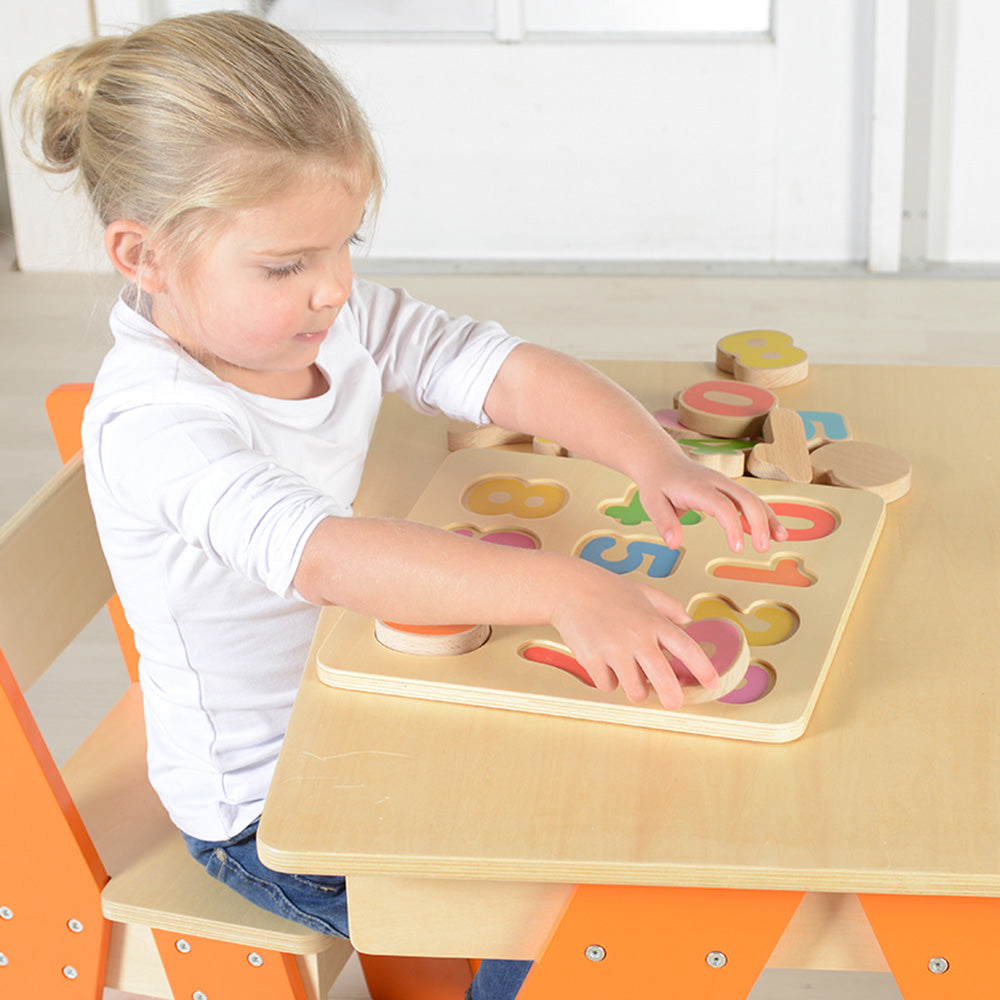 Sustainable European beech wood counting toy for preschool children