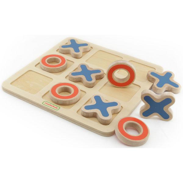 Chunky wooden X and O pieces with smooth rounded edges