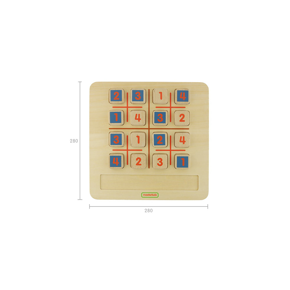 Preschool math activity promoting logical thinking and concentration.