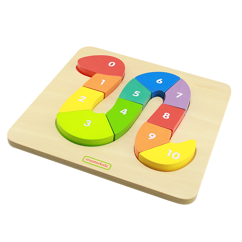 Eco-friendly wooden counting board for early numeracy