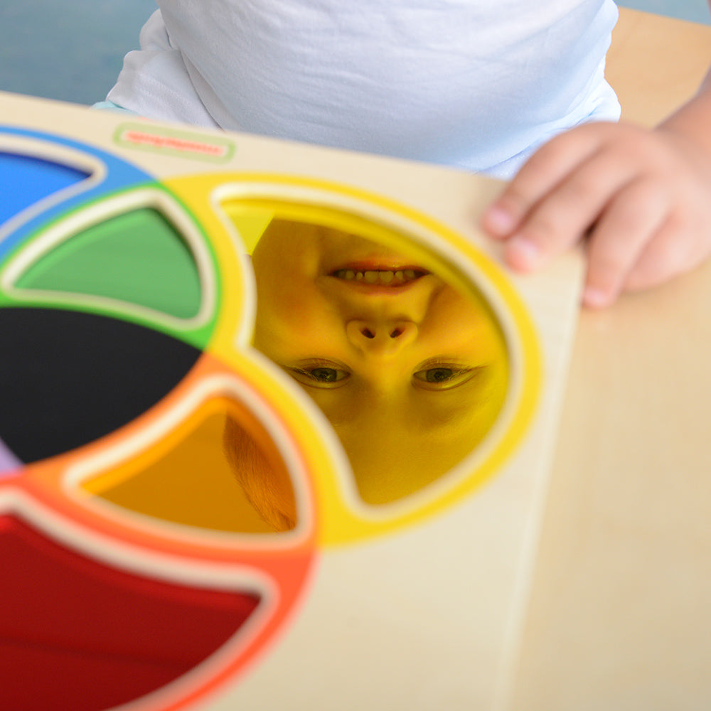 Sensory learning setup featuring the colour mixing mirror.