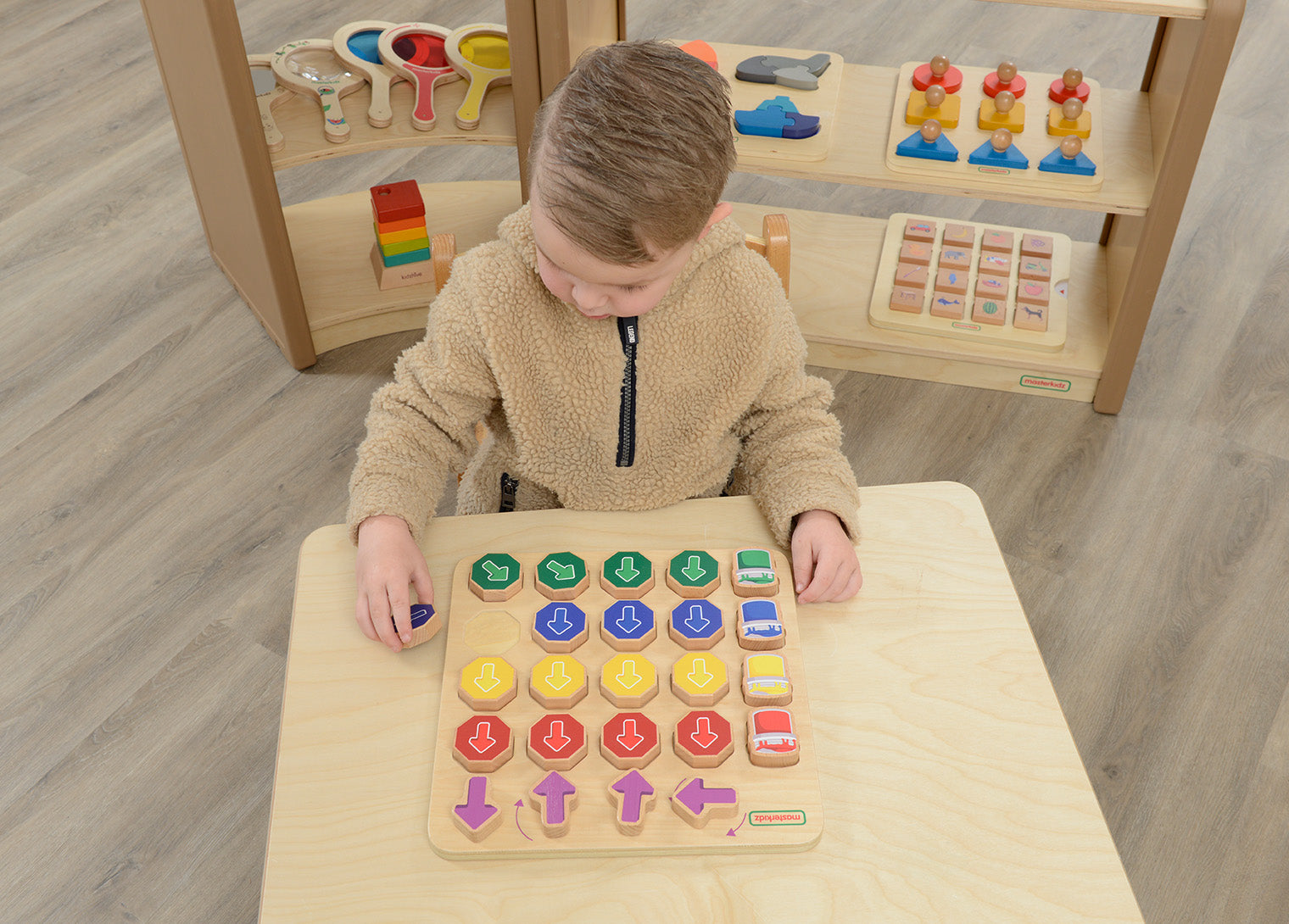 Masterkidz Direction & Colour Learning Game with coloured hexagonal arrow blocks