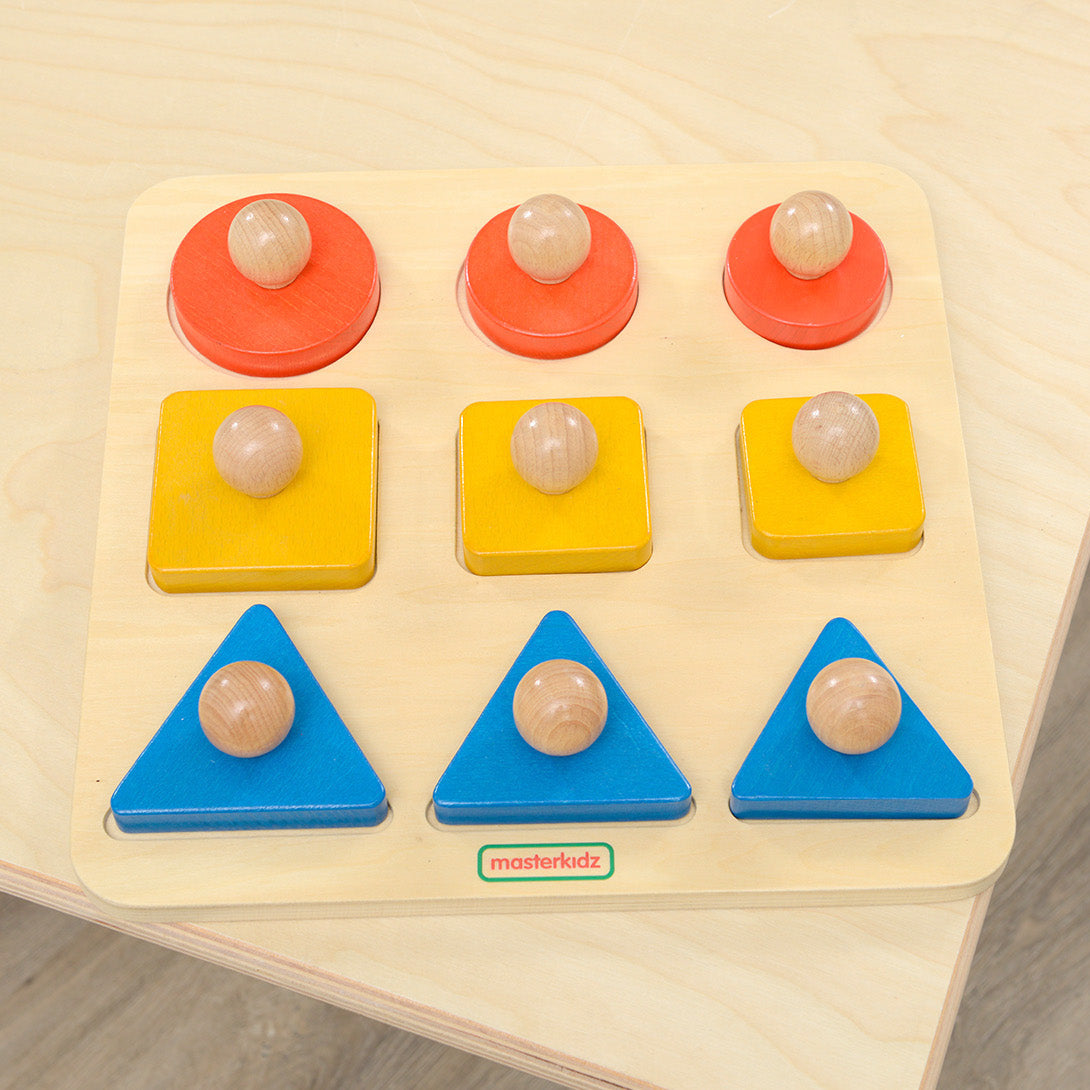 Interactive Learning Toy for Toddlers Featuring Wooden Geometric Shapes