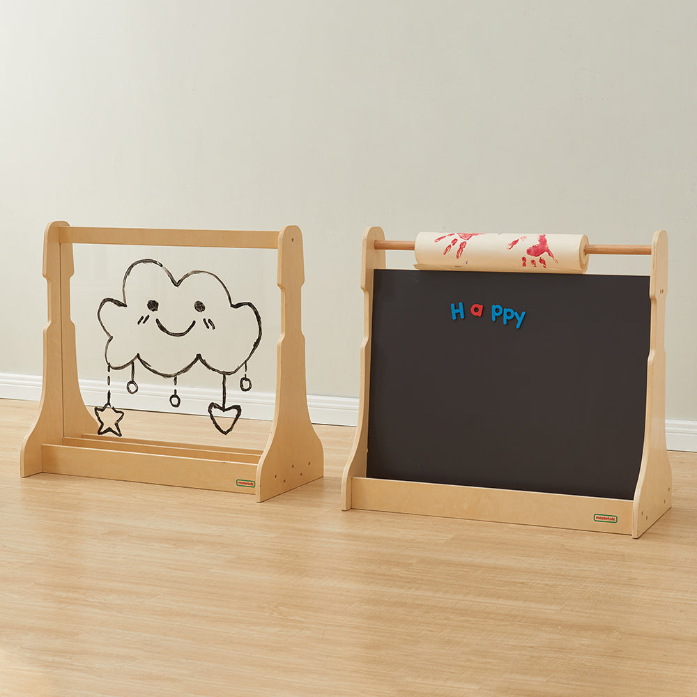 Full-height painting surface perfect for toddlers and early-years learners.